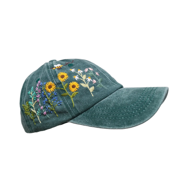 Baseballkappe mit handgestickten Blumen